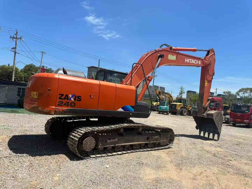 Used Hitachi ZX240-5A 23 Used Hitachi ZX240 5A 1