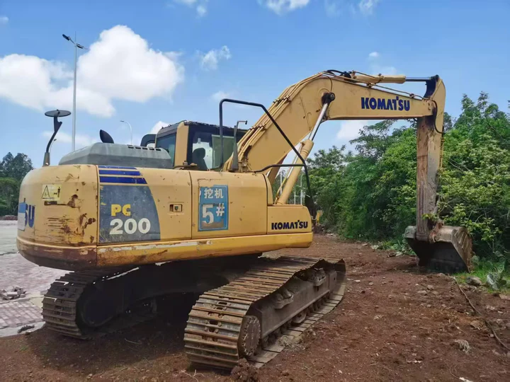 Second Hand Komatsu PC200 15 Used Komatsu PC200 20T Medium Excavator